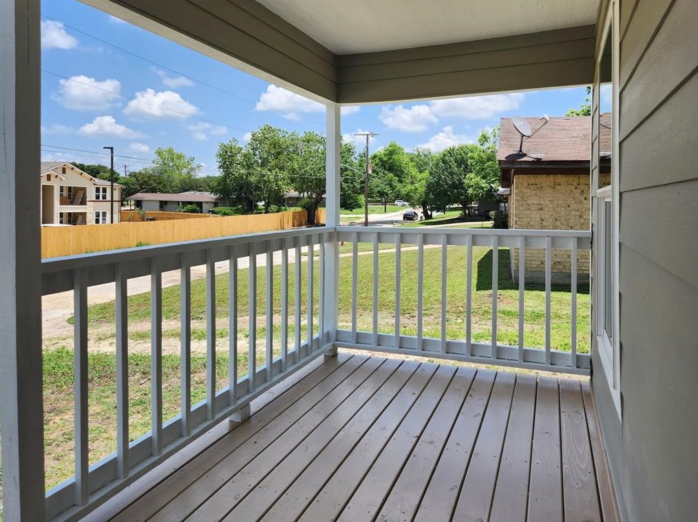 614 Matilda St, Brenham TX  77833-2735 exterior