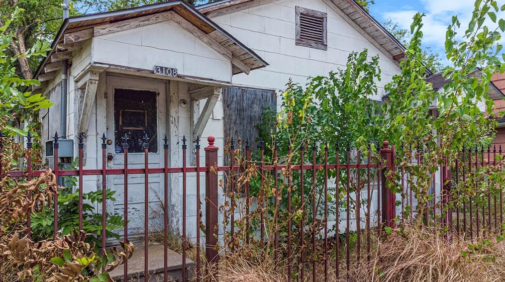 401 31st St, Houston, TX 77018-8417