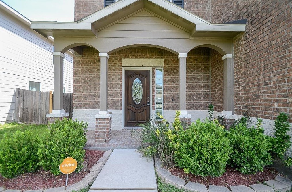 7918 Chatham Springs Ln, Cypress TX  77433-4677 exterior