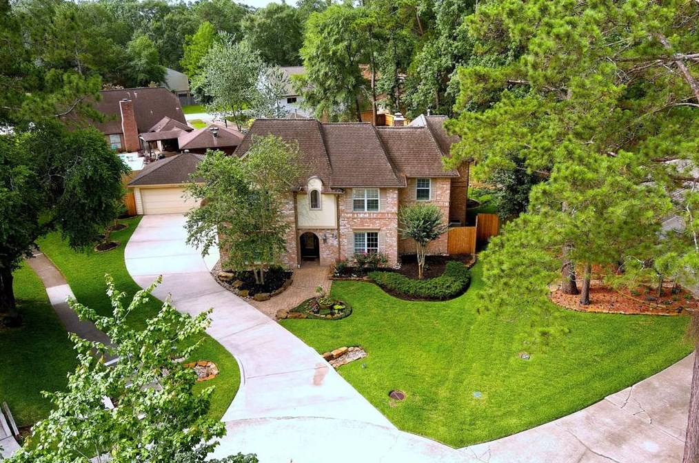 25 Postvine Ct, Spring TX  77381-3603 exterior