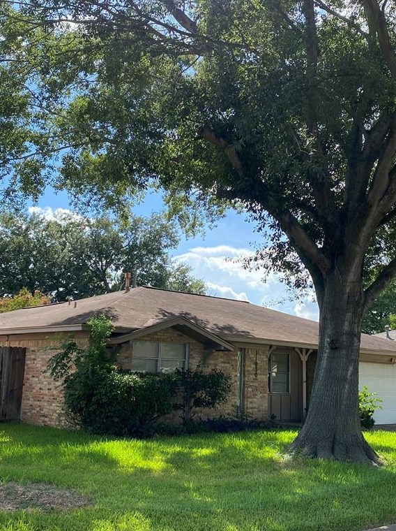 11030 Hoffer St, Houston, TX 77089-1216