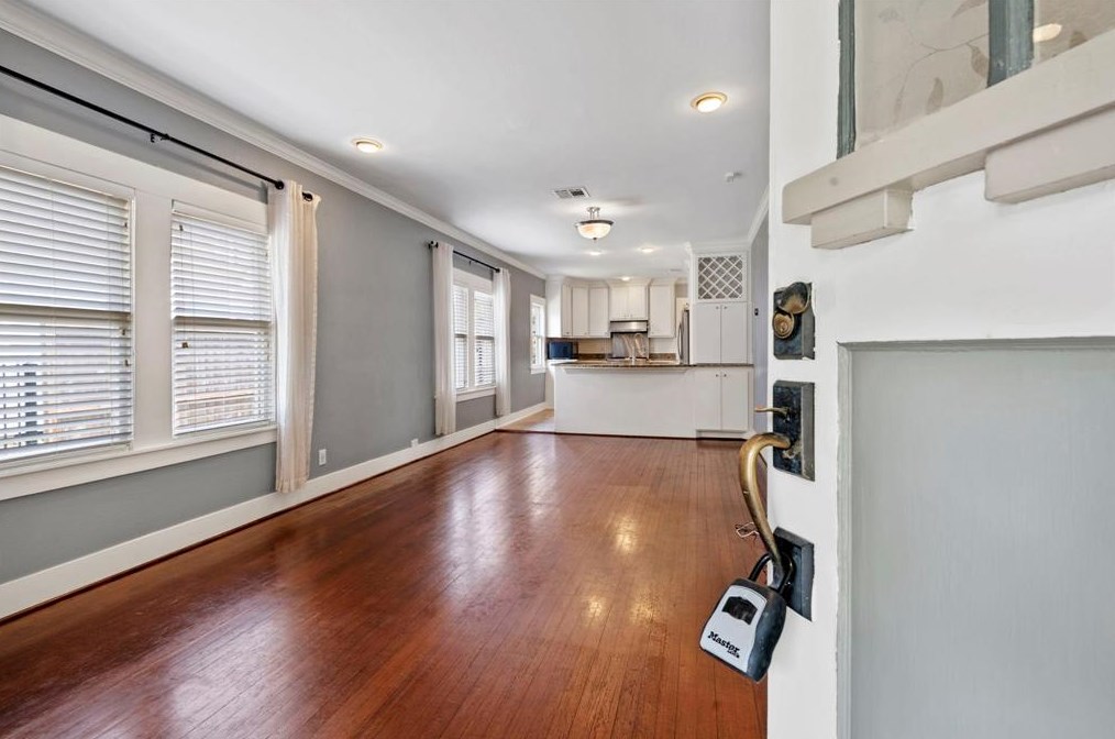 1516 Waverly, Houston TX  77007-1443 exterior