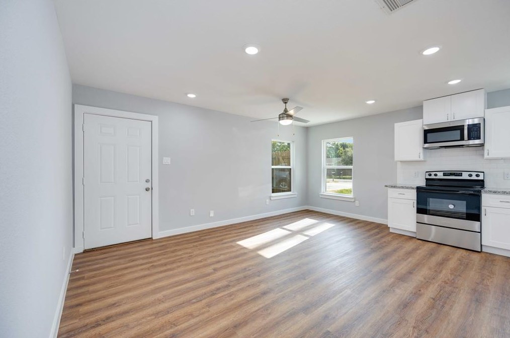 6615 Bacher St, Houston, TX 77028-4007
