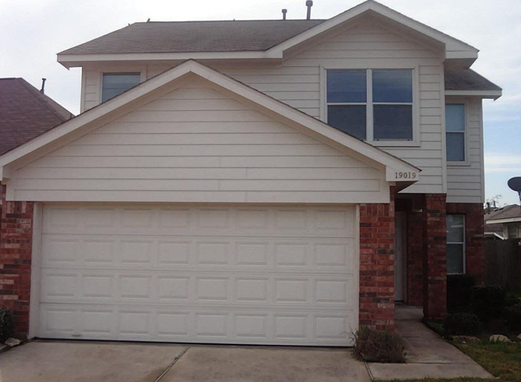 19019 Yellow Thrush Dr, Cypress, TX 77433