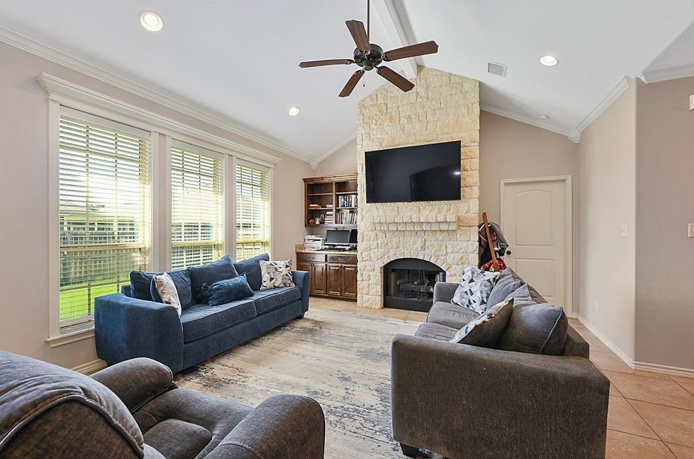 4203 Carnes Ct, College Station, TX 77845-2418