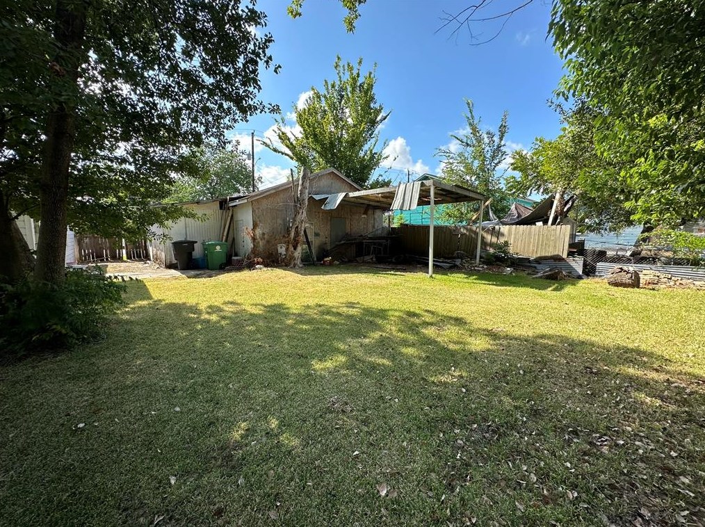 5146 Leeland St, Houston TX  77023-2020 exterior
