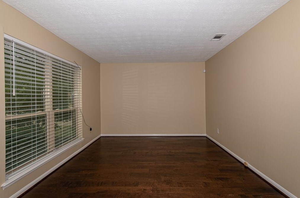 1818 Eagle Falls St, Houston TX  77077-4923 exterior