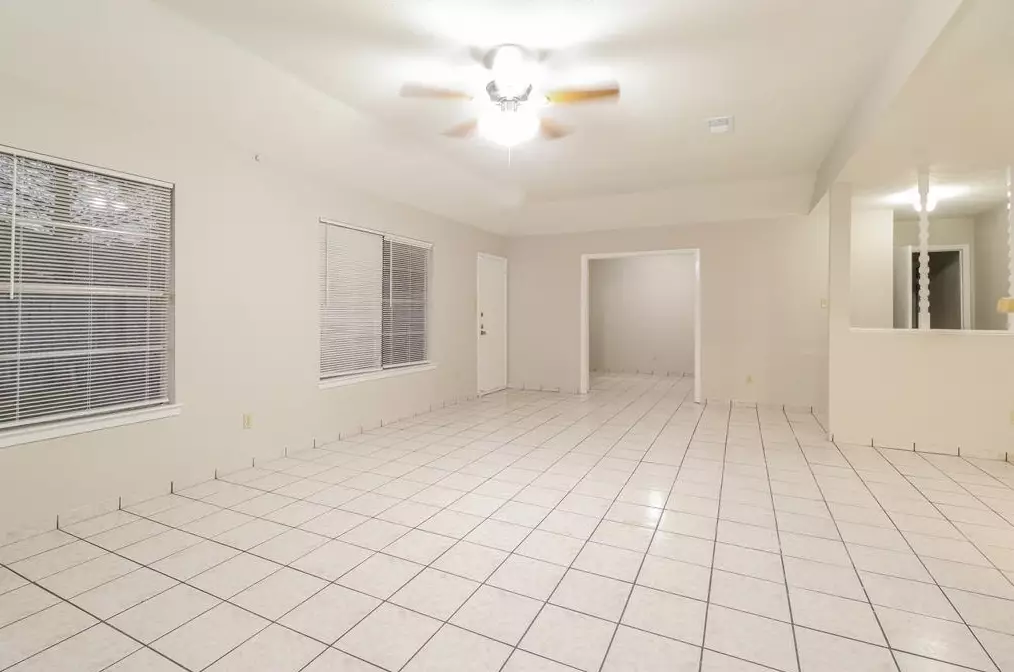 6403 Fallengate Dr, Spring TX  77373-7341 exterior