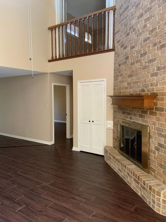 8005 Oakwood Forest Dr, Houston TX  77040-4431 exterior