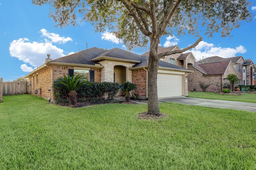 59 Rodeo Dr, Manvel, TX 77578-4975