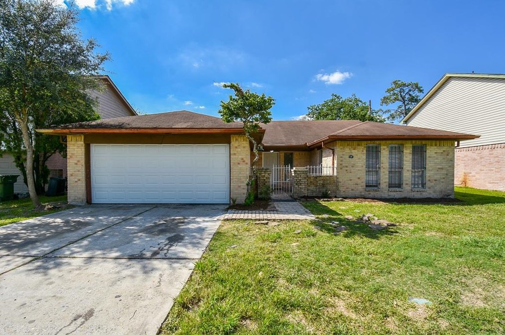 19915 Timber Forest Dr, Humble, TX 77346