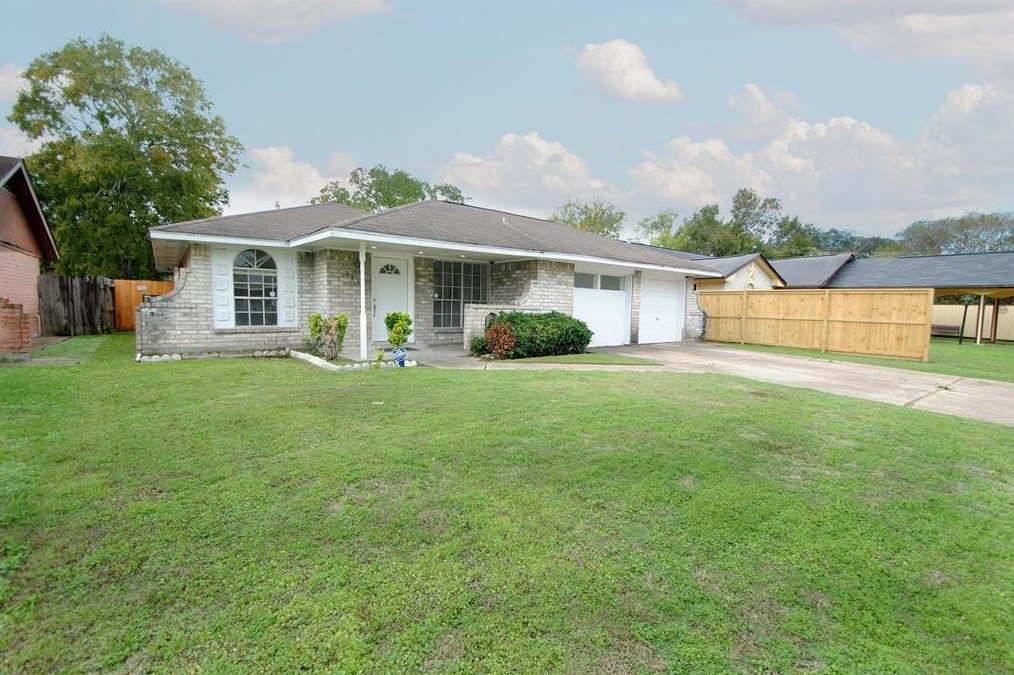2135 Bunzel St, Houston, TX 77088