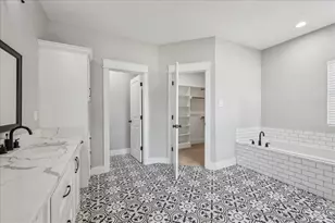 7722 Pond Circle, Beaumont, TX 77707 - Photo 20