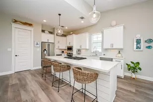 4122 Willet Ln, Galveston, TX 77554 - Photo 8