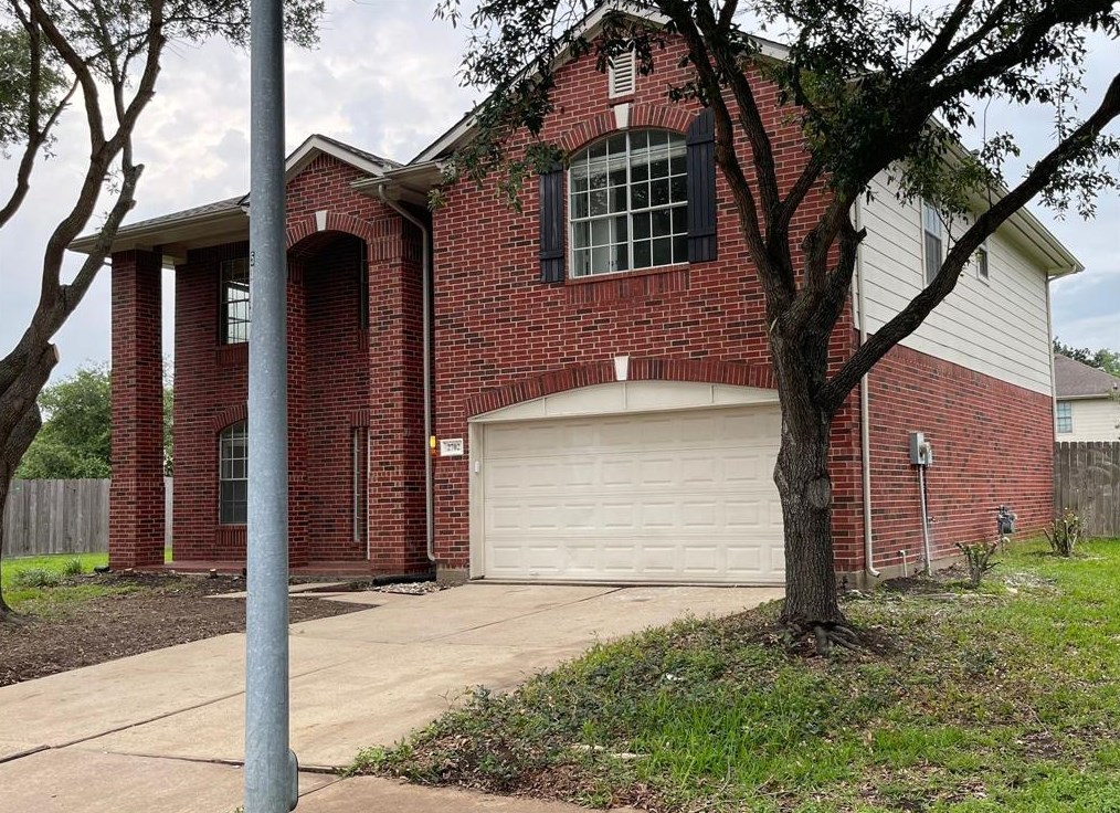 2702 Manorfield Ct, Sugar Land, TX 77479