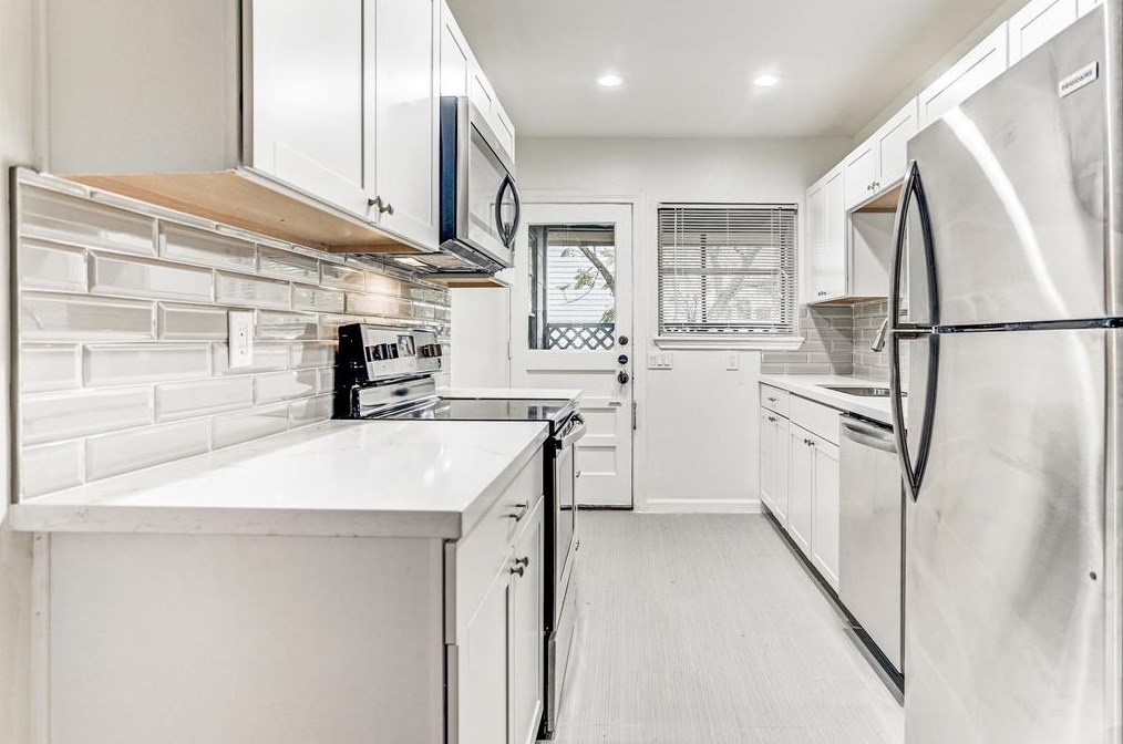 2245 Welch St #3, Houston, TX 77019