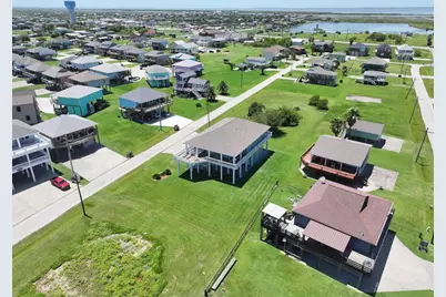906 Westview, Crystal Beach, TX 77650 - Photo 50