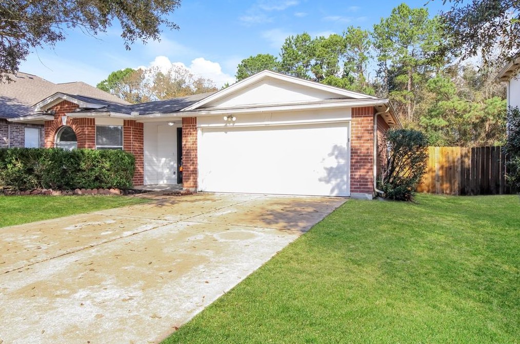 4727 Falcon Forest Dr, Humble, TX 77346