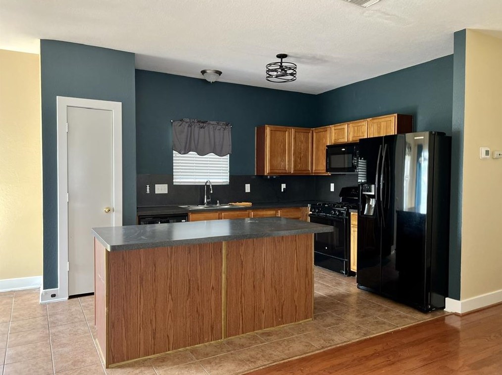 1610 Palcio Real Dr, Houston, TX 77047