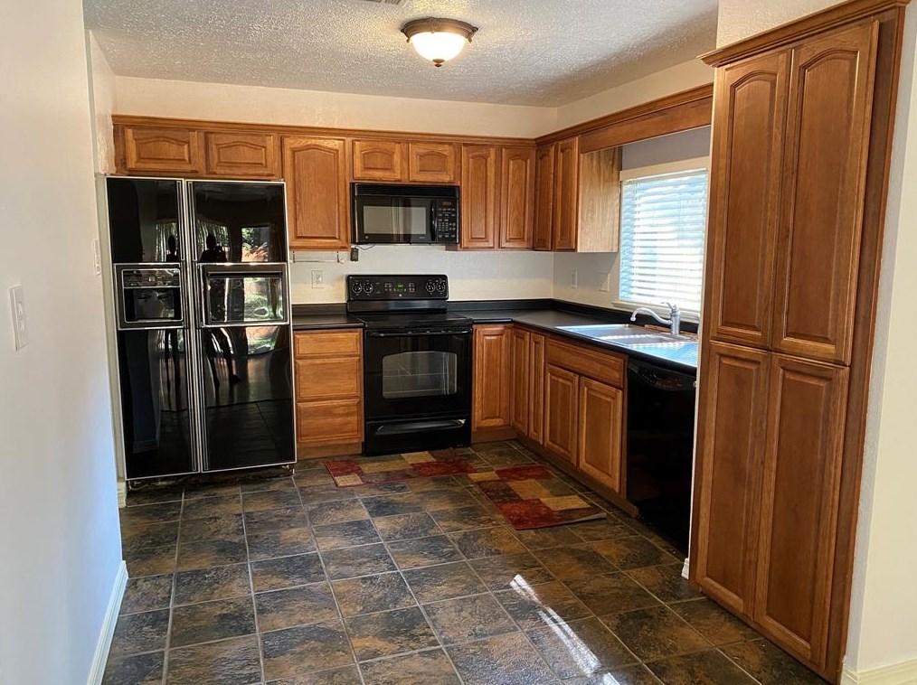 1005 E Red Cedar Circle E, Spring, TX 77380