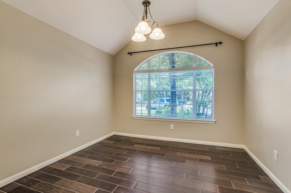 7 Paddock Pines Pl, Spring TX  77382-1618 exterior