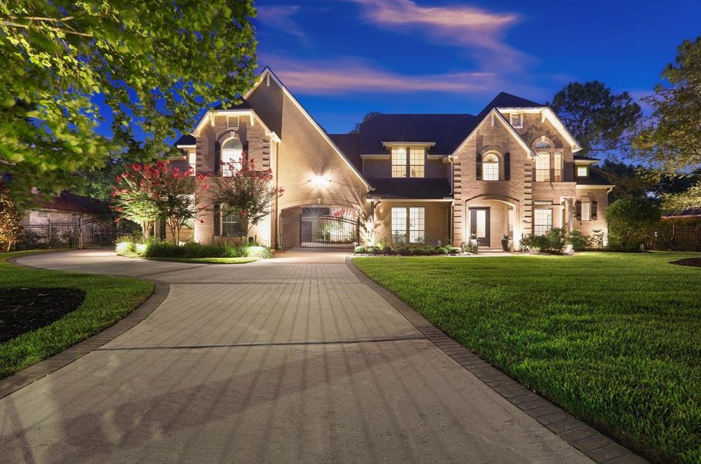 18 Ledbury Park Ln, Spring, TX 77379-3669