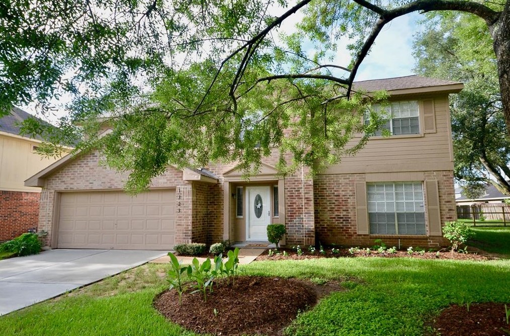 1323 Cowden Ct, Missouri City, TX 77489-3107