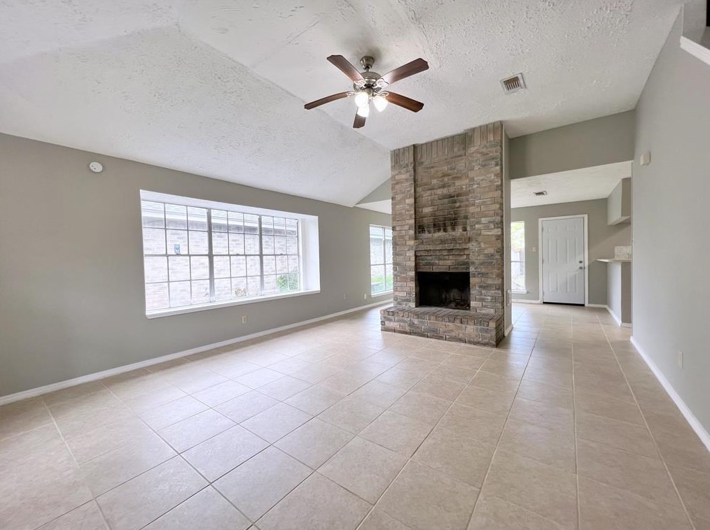 2033 Sandy Knoll Dr, Missouri City, TX 77489