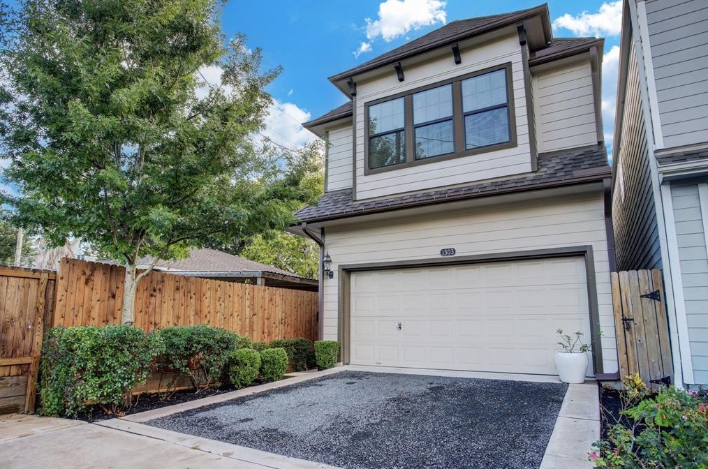 1303 Nashua St, Houston, TX 77008