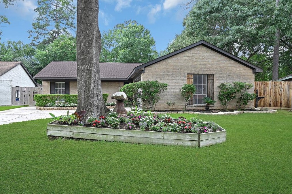 25411 Wingfield Ln, Spring, TX 77373-8011