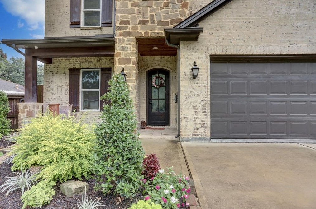 6806 Heron Dr, Houston TX  77087-6620 exterior
