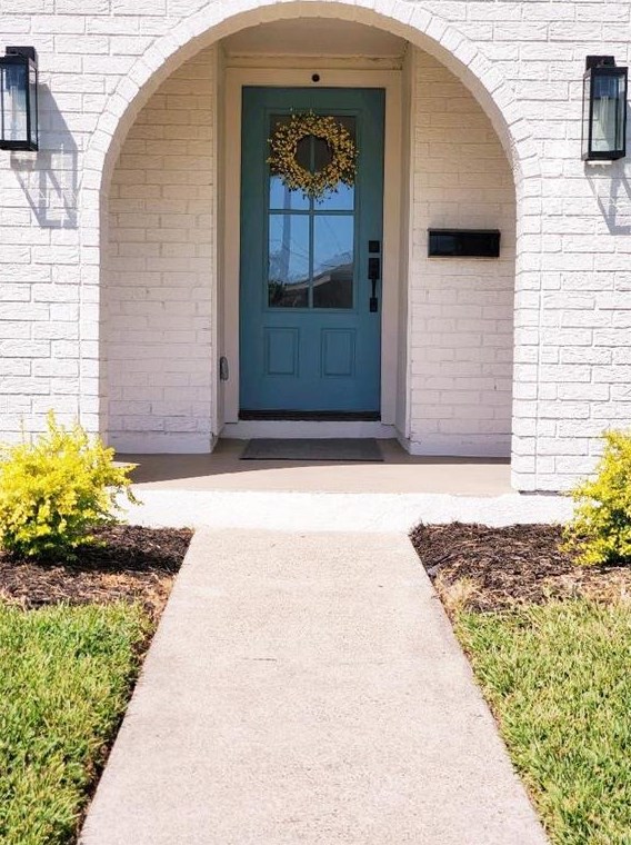 2709 W Palm Cir, Galveston, TX 77551