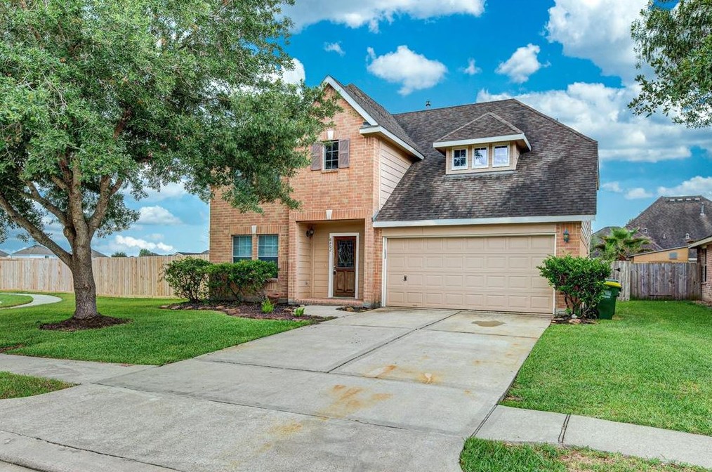 6402 Hillock Ln, Pearland, TX 77584