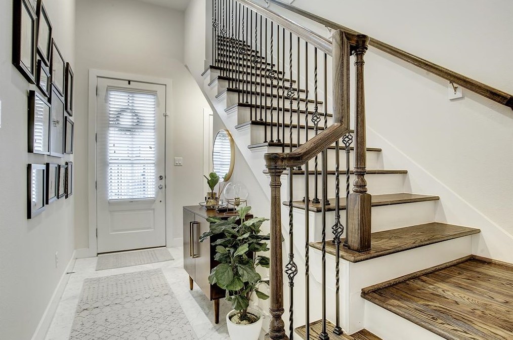 1112 Fowler St, Houston, TX 77007-5412