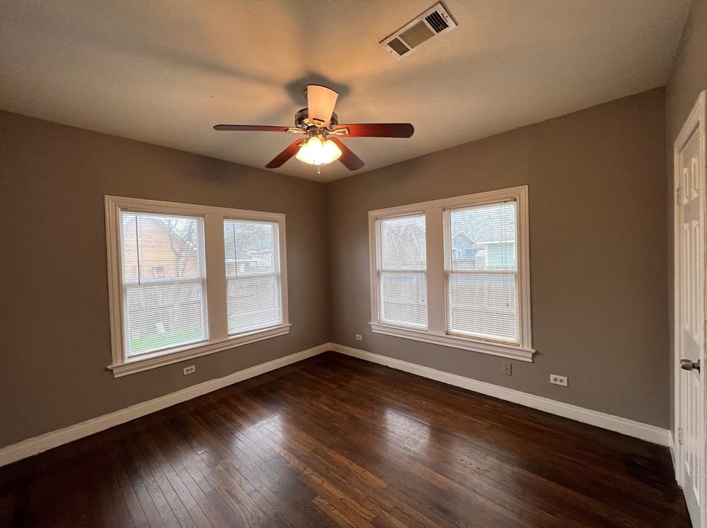 515 40th St, Houston TX  77022-4731 exterior