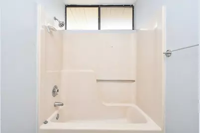 11747 Riverview Dr, Houston, TX 77077 - Photo 16