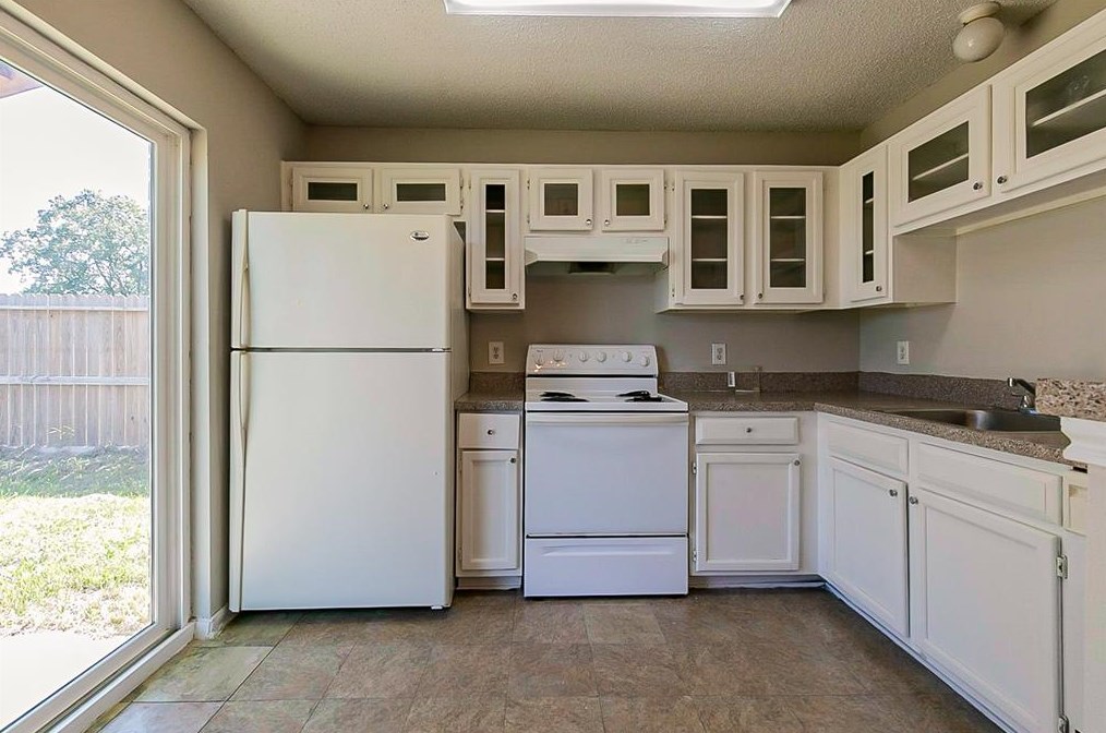 15831 Ridgecroft Rd, Houston, TX 77053-3346