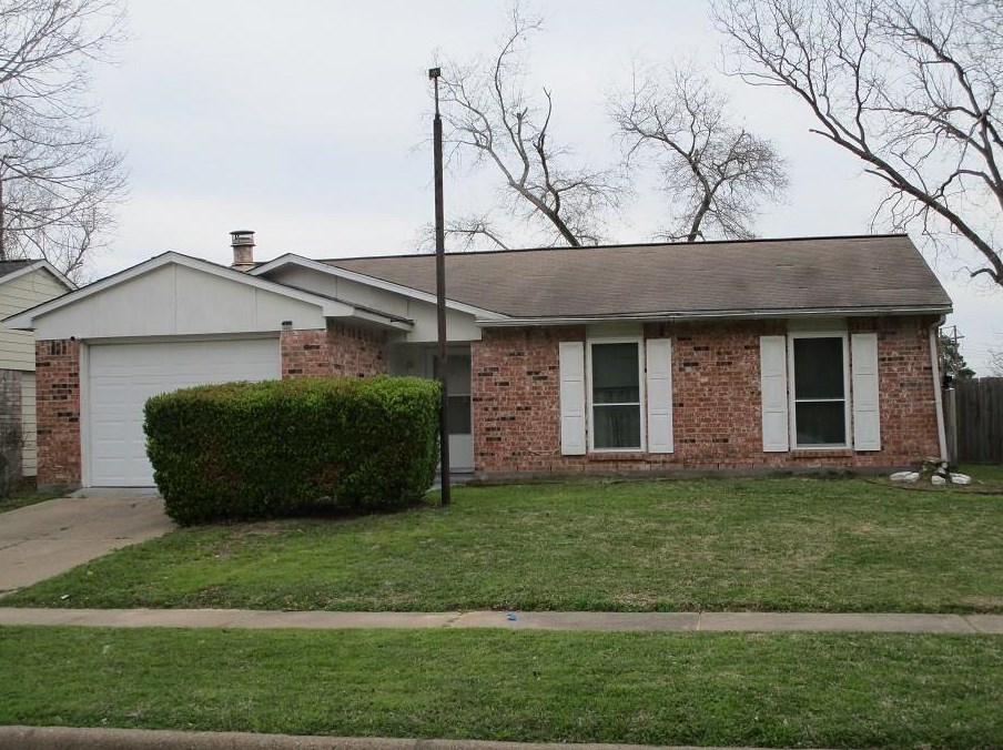 24402 Broken Bow Ln, Hockley, TX 77447-9251