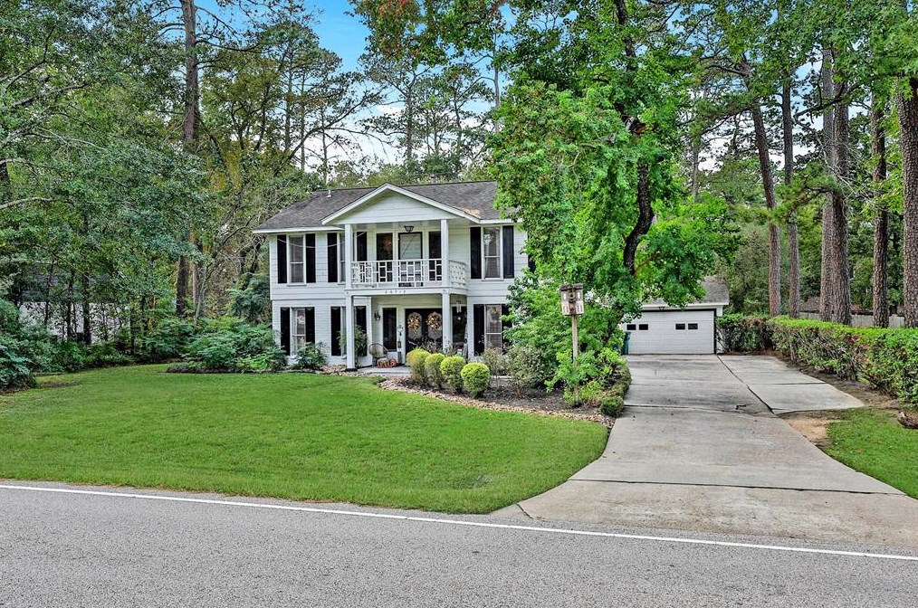 26715 Maplewood Dr, Spring TX  77386-1199 exterior