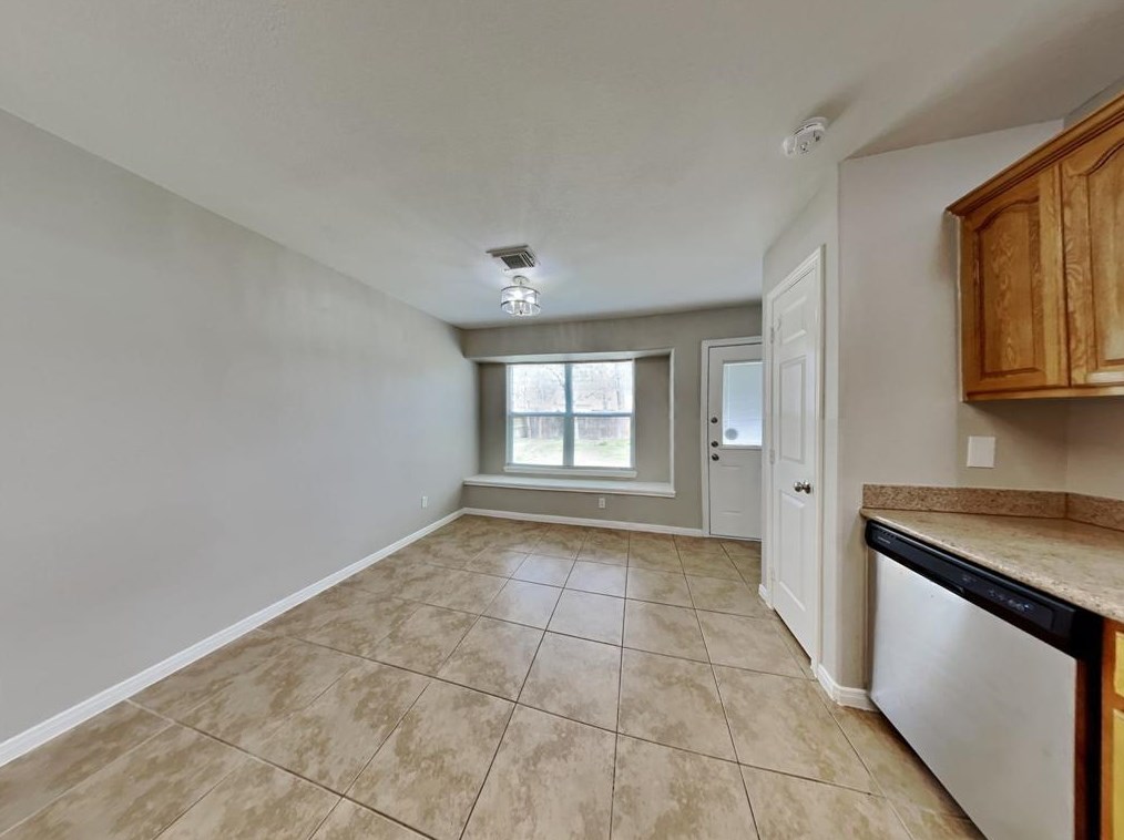 3918 Cary Creek Dr, Baytown TX  77521-2633 exterior
