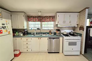 620 Easy St, Cleveland, TX 77327 - Photo 12