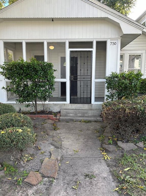 730 E 10th St, Houston, TX 77008