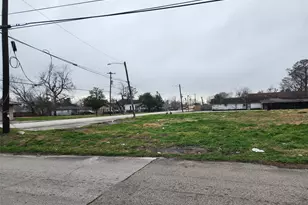 3813 Crane St, Houston, TX 77026 - Photo 1