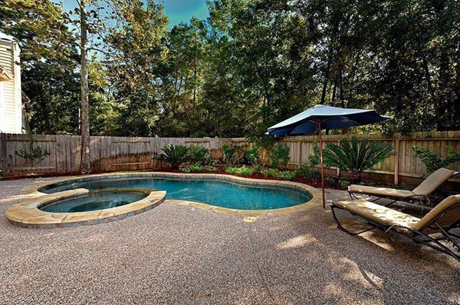 26 Stony Bridge Ct, Spring TX  77381-4413 exterior