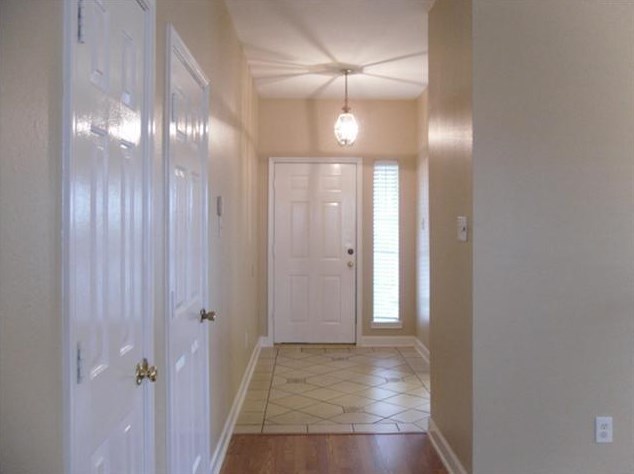 1018 Andover Dr, Pearland, TX 77584