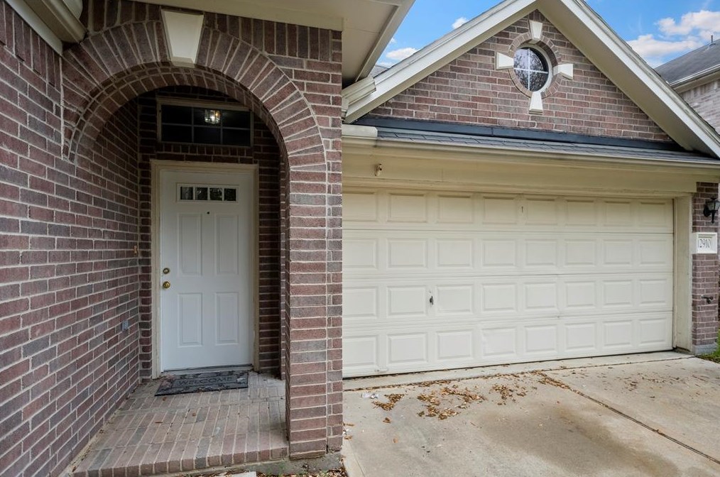 12910 Rose Landing Dr, Houston, TX 77070