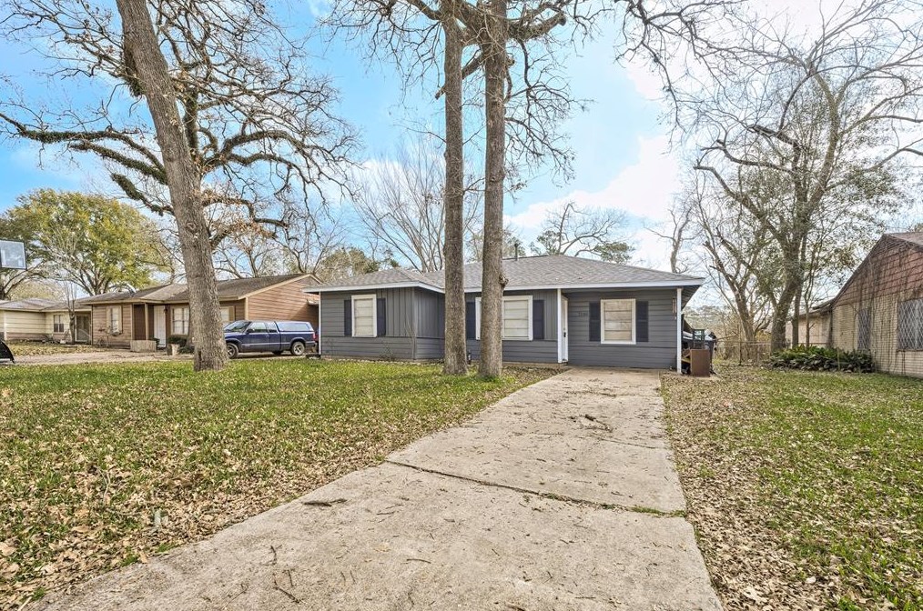 7248 Yoe St, Houston, TX 77016