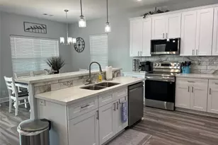 23007 Fresca St, Galveston, TX 77554 - Photo 16