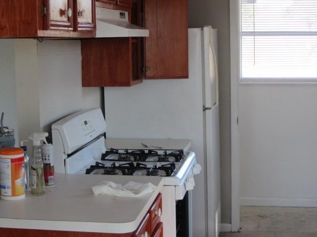 17 Julia Justice Rd, Huntsville, TX 77320