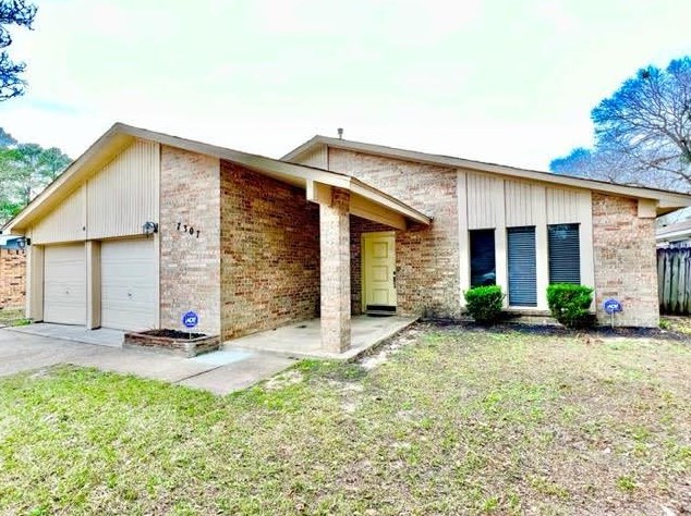 7307 Foxwick Ln, Humble, TX 77338